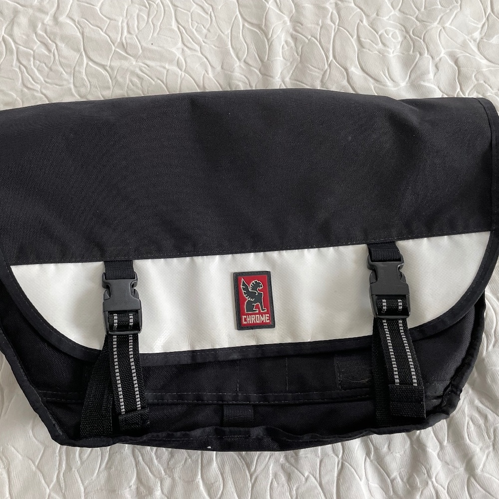 Chrome Citizen Crossbody Messenger Bag